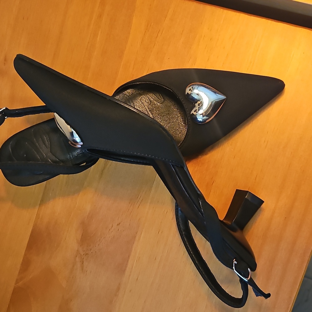 Black Slingback Heels / Oliva Miller - Picture 3 of 6